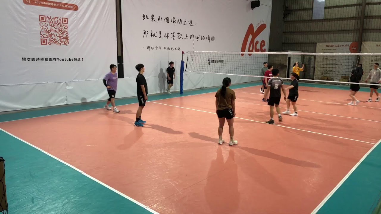 了一位被球